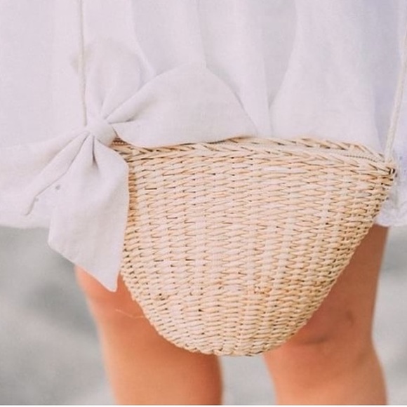 The NANCY Straw Bag - Picture 1 of 2